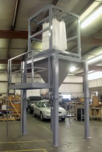 bulk feed tote bag unloader