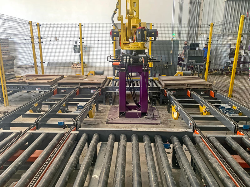 Pallet dispensing system for dual stack palletizer