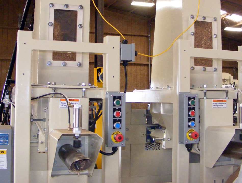 filling bags with linted cottonseed hulls