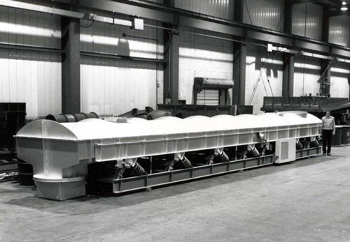 vibrating indirect cooling conveyor system