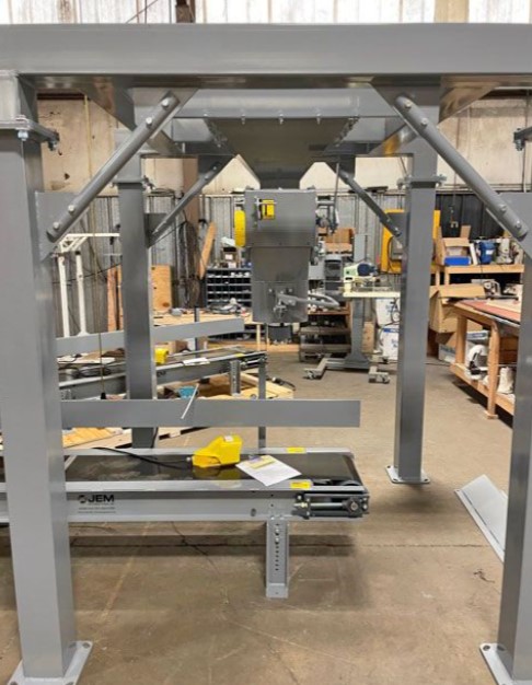 Front view of probox discharge stand and bagging scale support