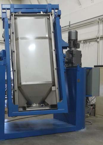 In Bin Blending of Powders and Ingredients using the IBC Tumble Blender