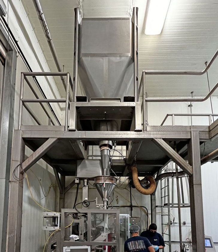 IBC to vertical auger filling machine