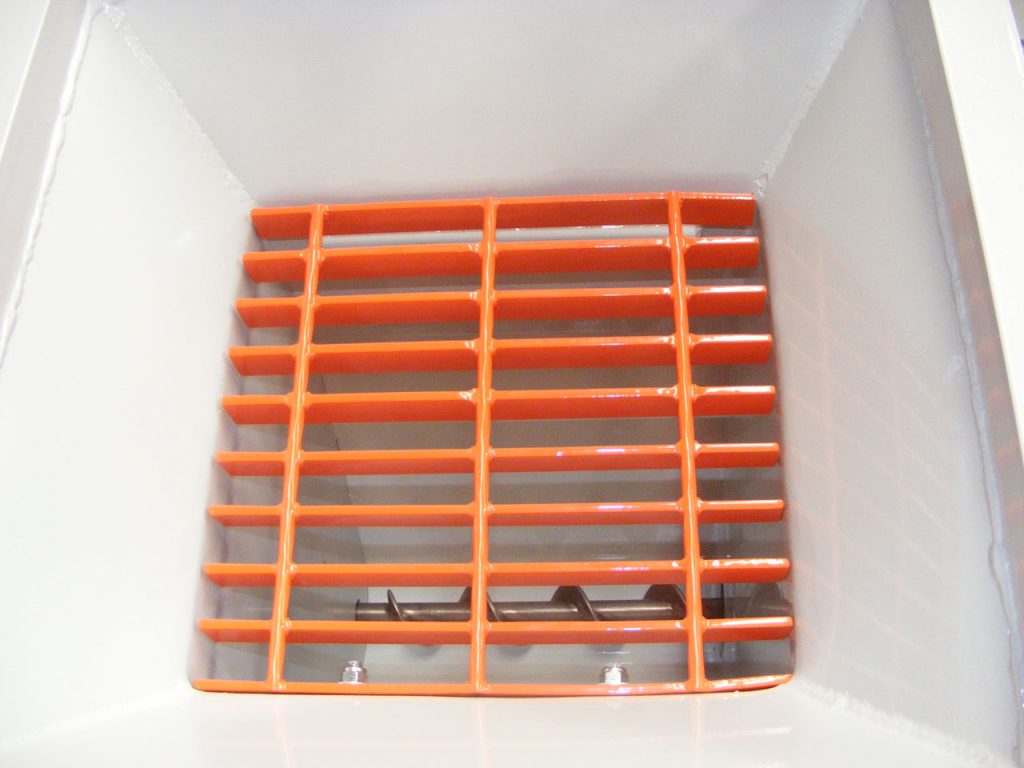 hopper grate on top of bagging machine