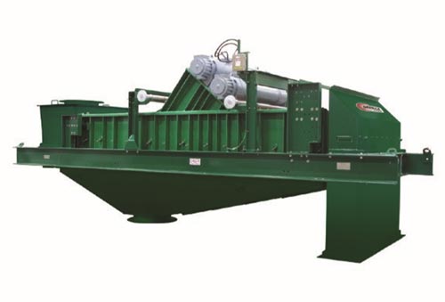 Removing oversized waste from feed to the wet plant