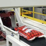 010-bags-conveyed-into-bag-bucket-or-gripper