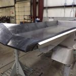 Large Vibratory Pan Feeder to Meter Product from Hopper on to a Belt Conveyor